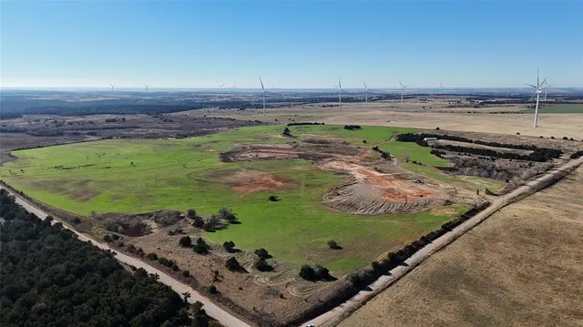 Photo 2 — S Walbaum Road, Hinton, OK 73047