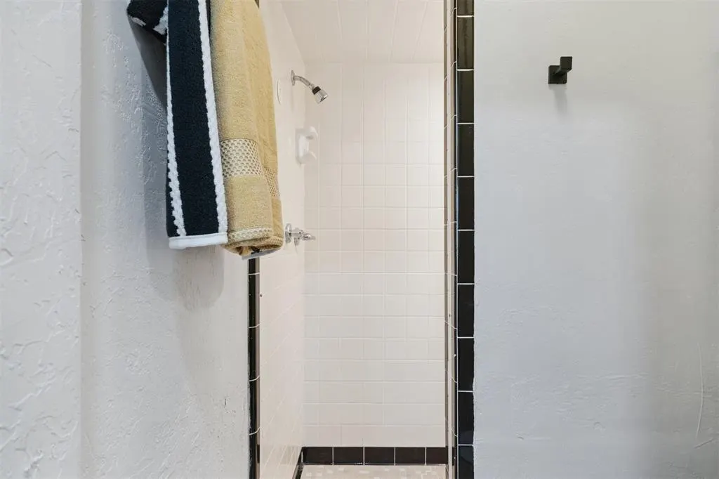Photo 31 — 1603 Oakcrest Avenue, Norman, OK 73071