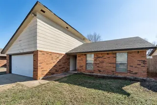 Sold home at 732 W Elder Drive