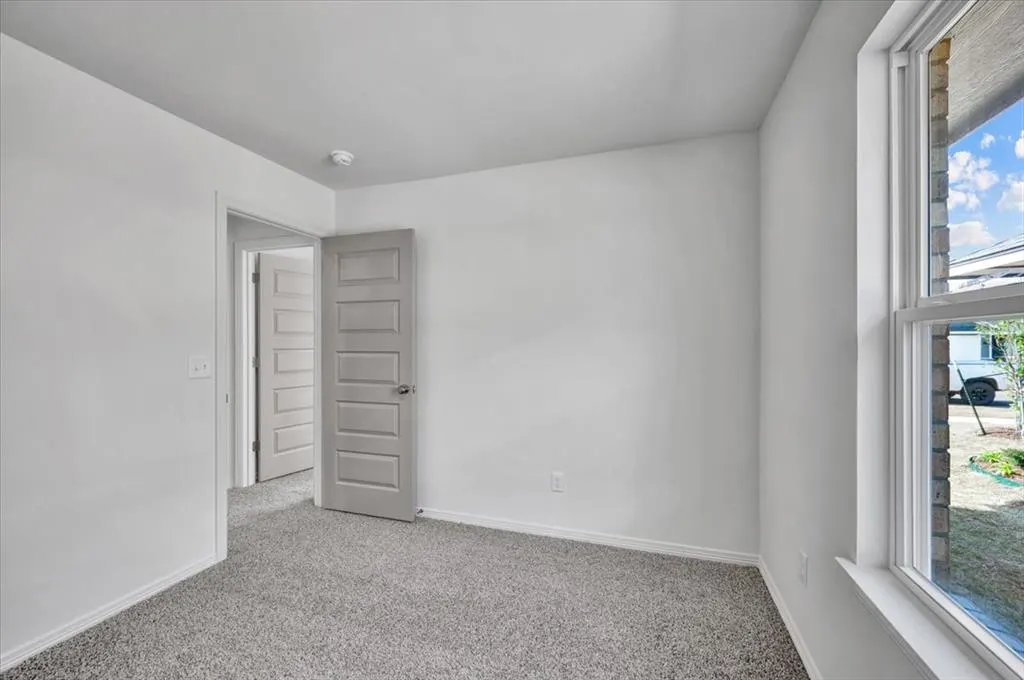 Photo 30 — 10649 SW 18th Street, Yukon, OK 73099