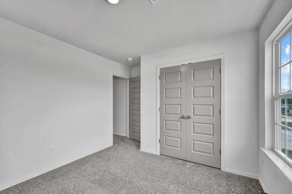Photo 32 — 10649 SW 18th Street, Yukon, OK 73099