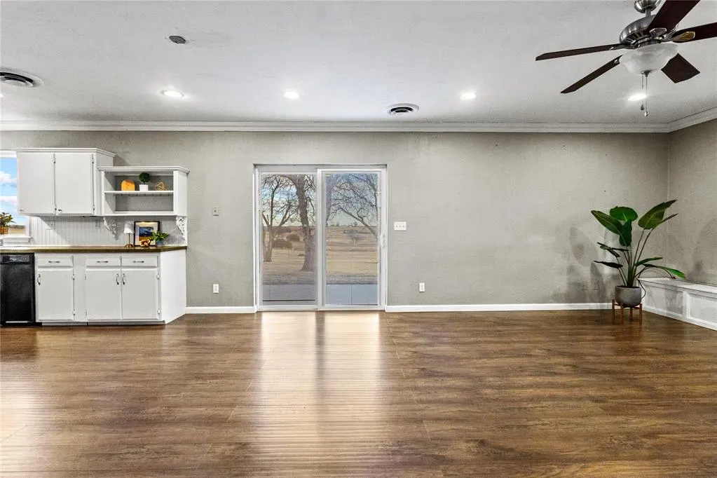 Photo 14 — 24484 E 990 Road, Weatherford, OK 73096