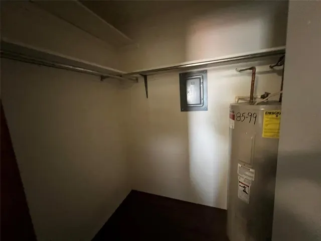 Photo 3 — 1020 N 6th Street 8 & 5, Weatherford, OK 73096