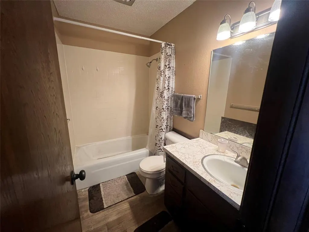 Photo 8 — 1020 N 6th Street 8 & 5, Weatherford, OK 73096