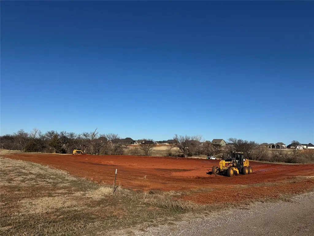 Front exterior — 2840 Hayfield Way, Guthrie, OK 73044
