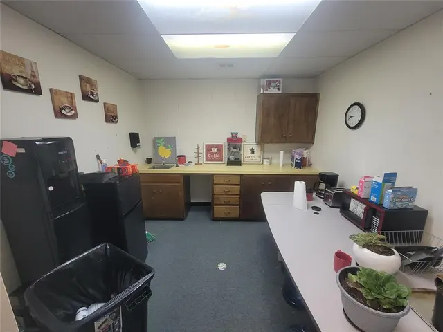 Photo 4 — 405 N Harmon Avenue, Watonga, OK 73772