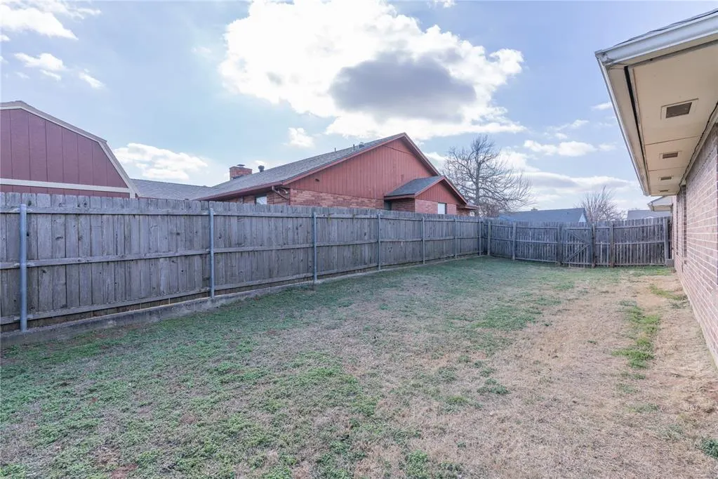 Photo 32 — 416 Blue Spruce Drive, Oklahoma City, OK 73130