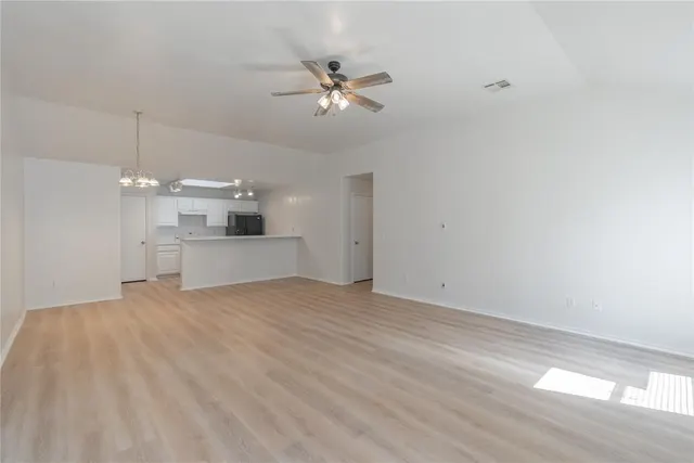 Photo 4 — 416 Blue Spruce Drive, Oklahoma City, OK 73130