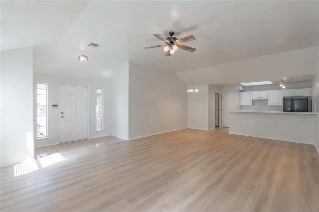 Photo 5 — 416 Blue Spruce Drive, Oklahoma City, OK 73130