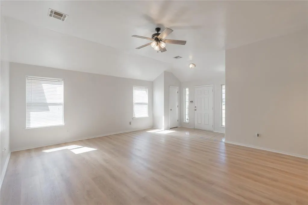 Photo 17 — 416 Blue Spruce Drive, Oklahoma City, OK 73130