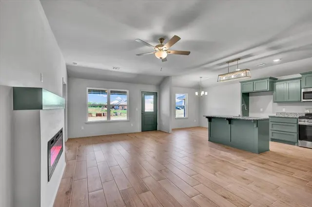 Photo 6 — 10657 SW 18th Street, Yukon, OK 73099