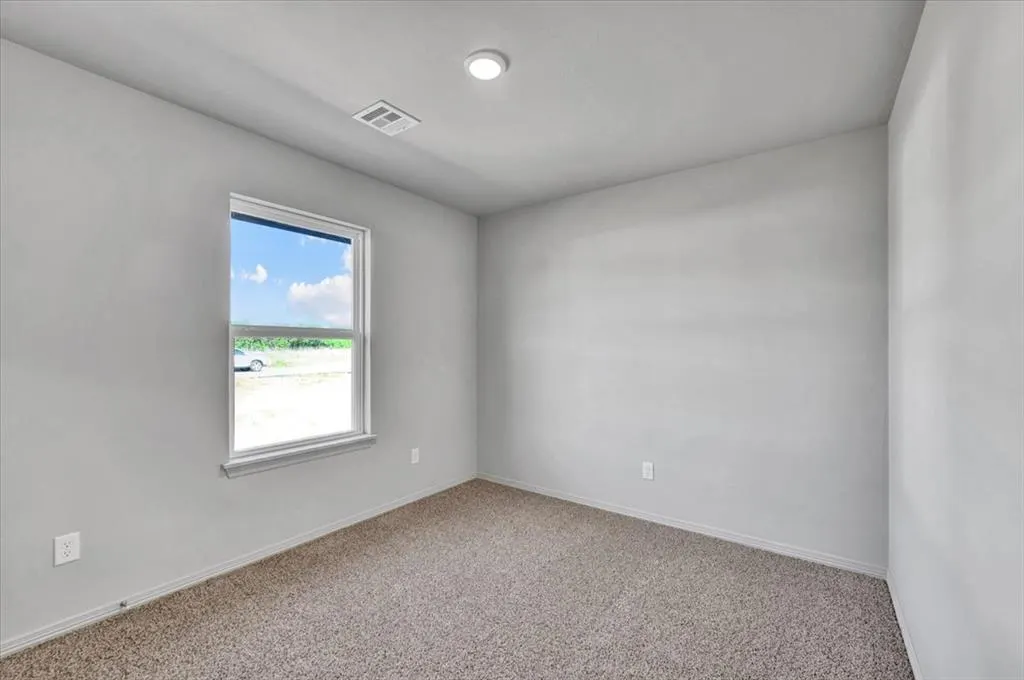 Photo 25 — 10657 SW 18th Street, Yukon, OK 73099
