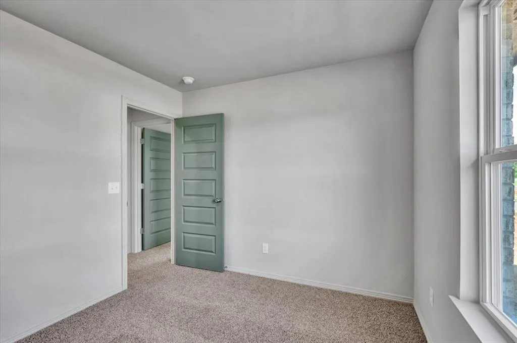 Photo 29 — 10657 SW 18th Street, Yukon, OK 73099