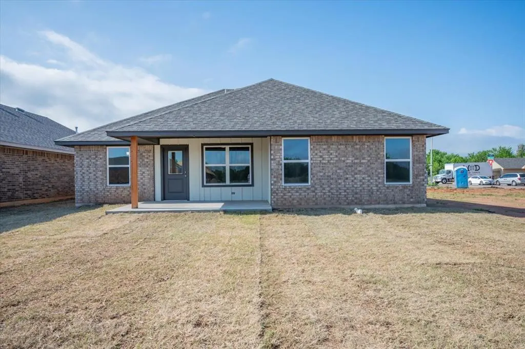 Photo 33 — 10657 SW 18th Street, Yukon, OK 73099