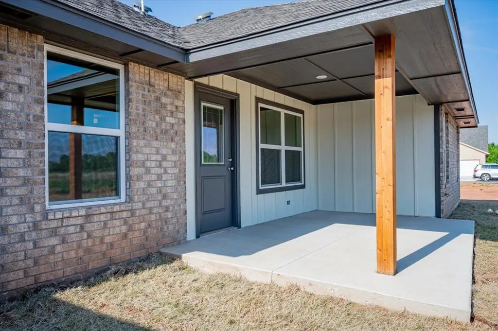 Photo 36 — 10657 SW 18th Street, Yukon, OK 73099