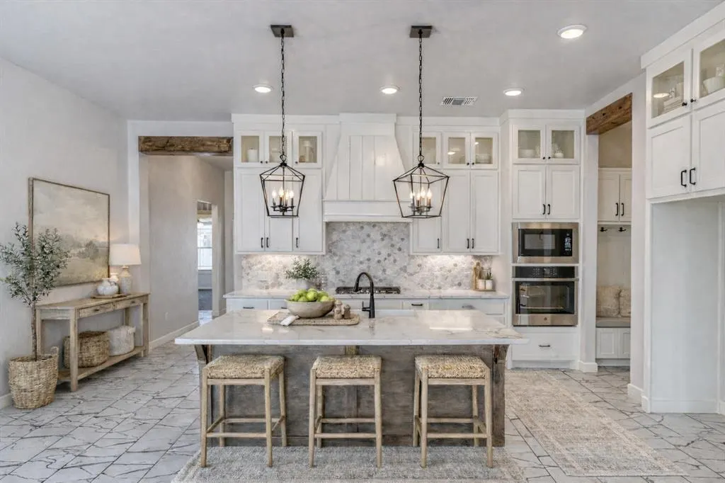 Photo 5 — 13324 SW 8th Street, Yukon, OK 73099