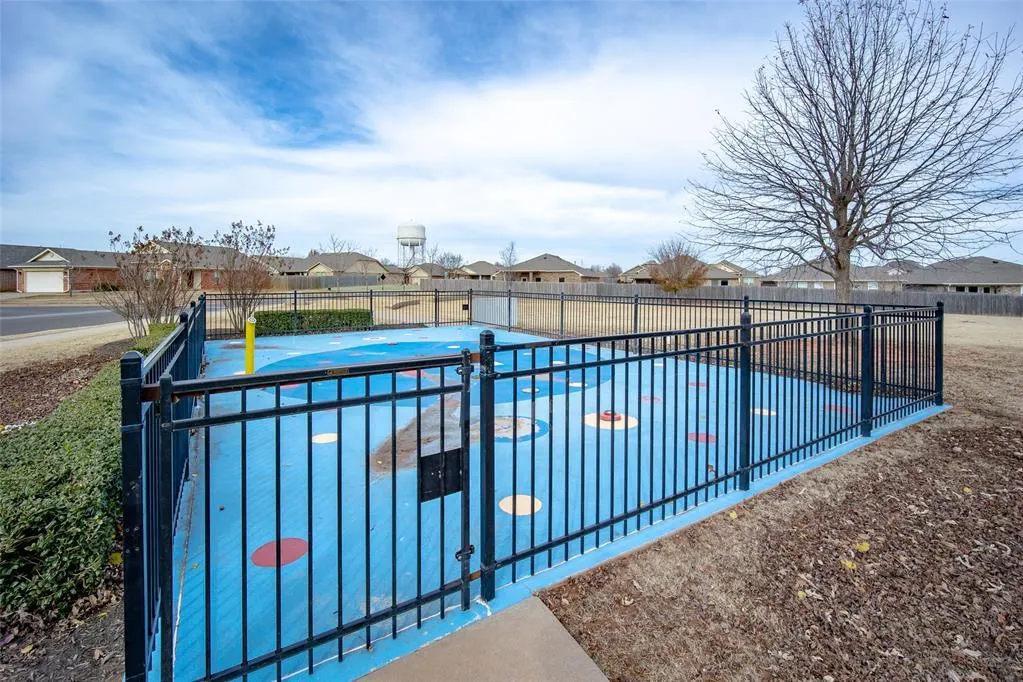 Photo 45 — 13324 SW 8th Street, Yukon, OK 73099