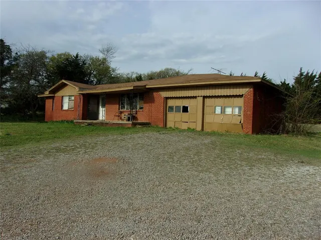 Photo 2 — 103355 S 3350 Road, McLoud, OK 74851