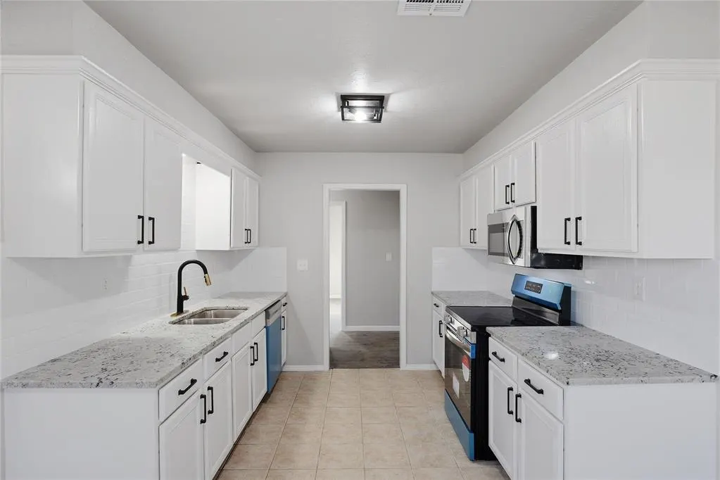 Photo 7 — 1637 NE 32nd Street, Oklahoma City, OK 73111