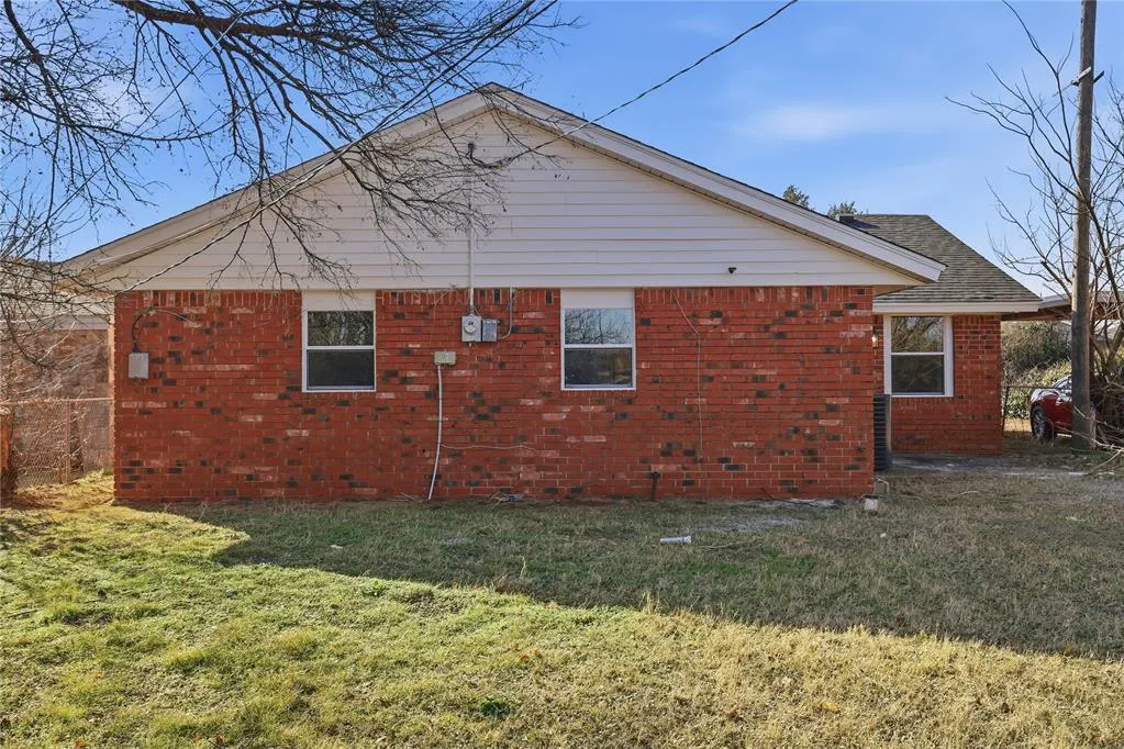 Photo 19 — 1637 NE 32nd Street, Oklahoma City, OK 73111