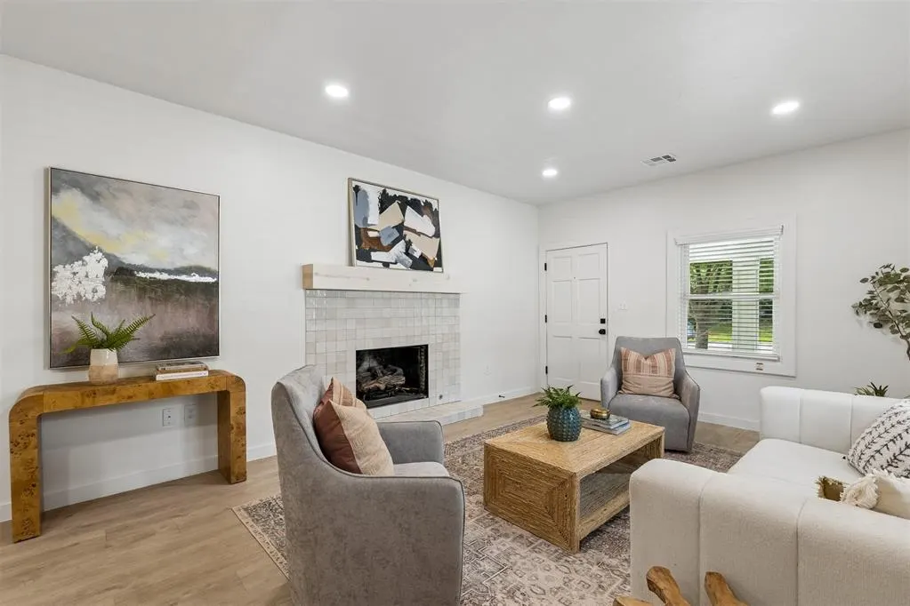 Photo 9 — 525 NW 27th Street, Oklahoma City, OK 73103
