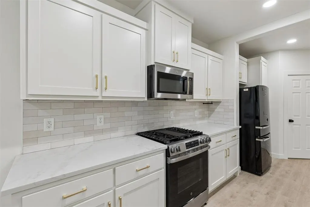Photo 13 — 525 NW 27th Street, Oklahoma City, OK 73103