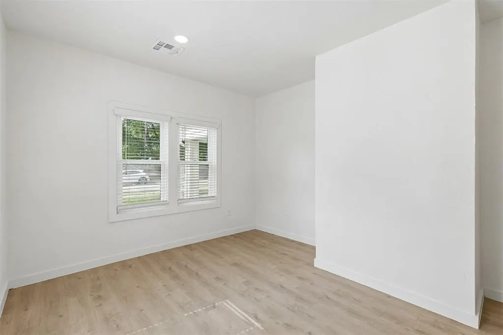 Photo 28 — 525 NW 27th Street, Oklahoma City, OK 73103
