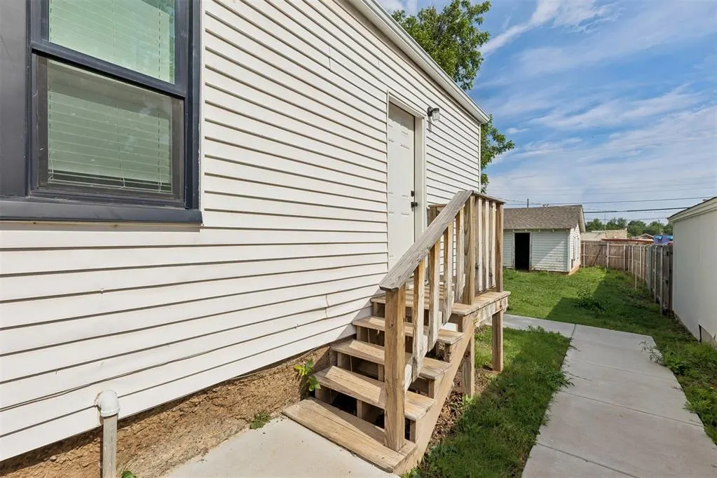 Photo 31 — 525 NW 27th Street, Oklahoma City, OK 73103