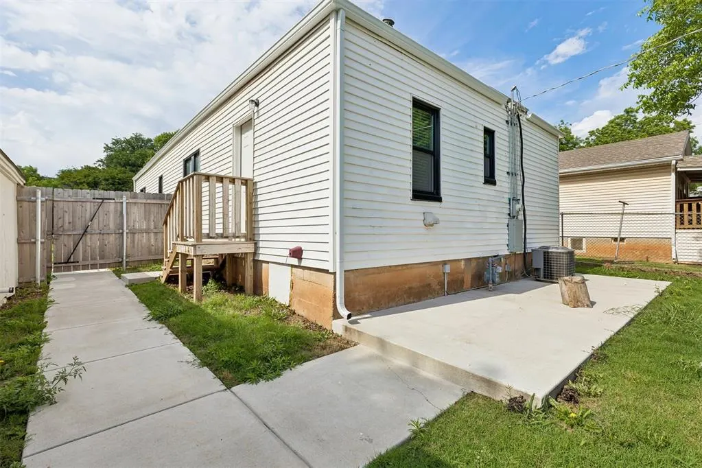 Photo 32 — 525 NW 27th Street, Oklahoma City, OK 73103