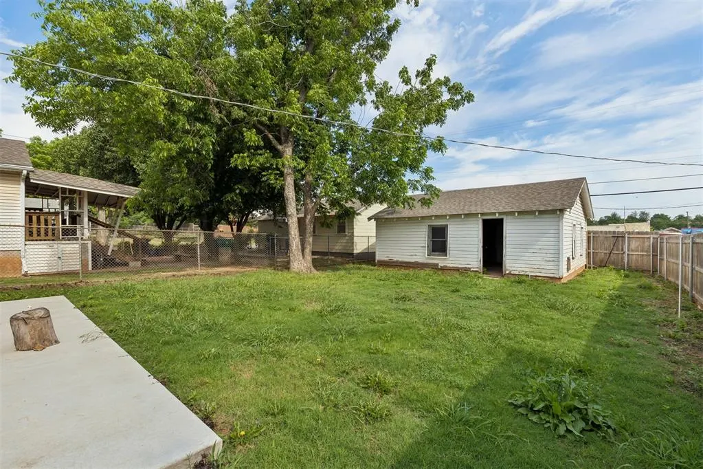 Photo 33 — 525 NW 27th Street, Oklahoma City, OK 73103