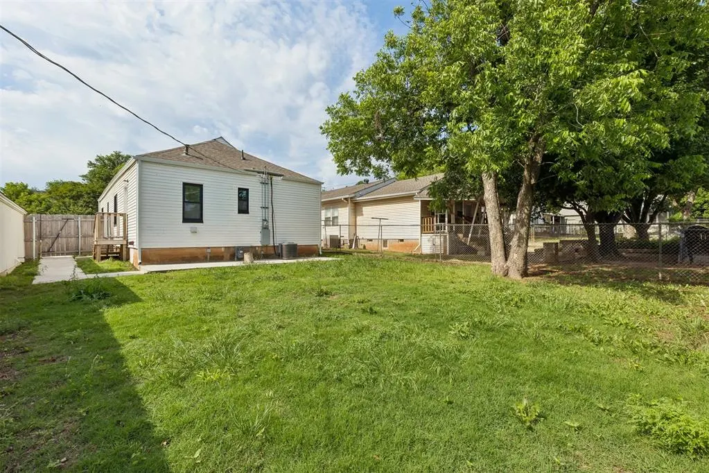 Photo 36 — 525 NW 27th Street, Oklahoma City, OK 73103