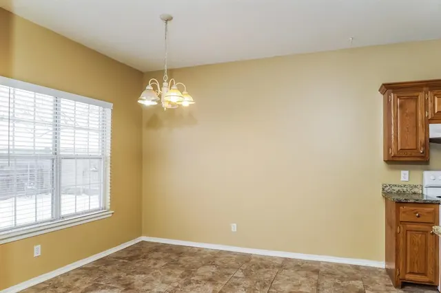 Photo 6 — 3708 Windrun Place, Oklahoma City, OK 73179