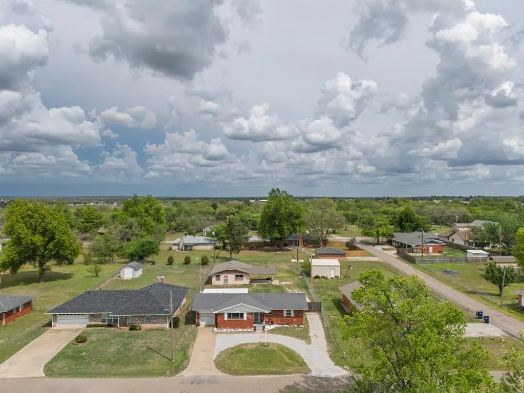 Photo 4 — 3003 N Bell Avenue, Shawnee, OK 74804