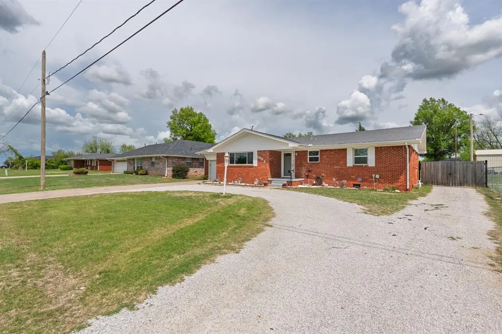 Photo 35 — 3003 N Bell Avenue, Shawnee, OK 74804