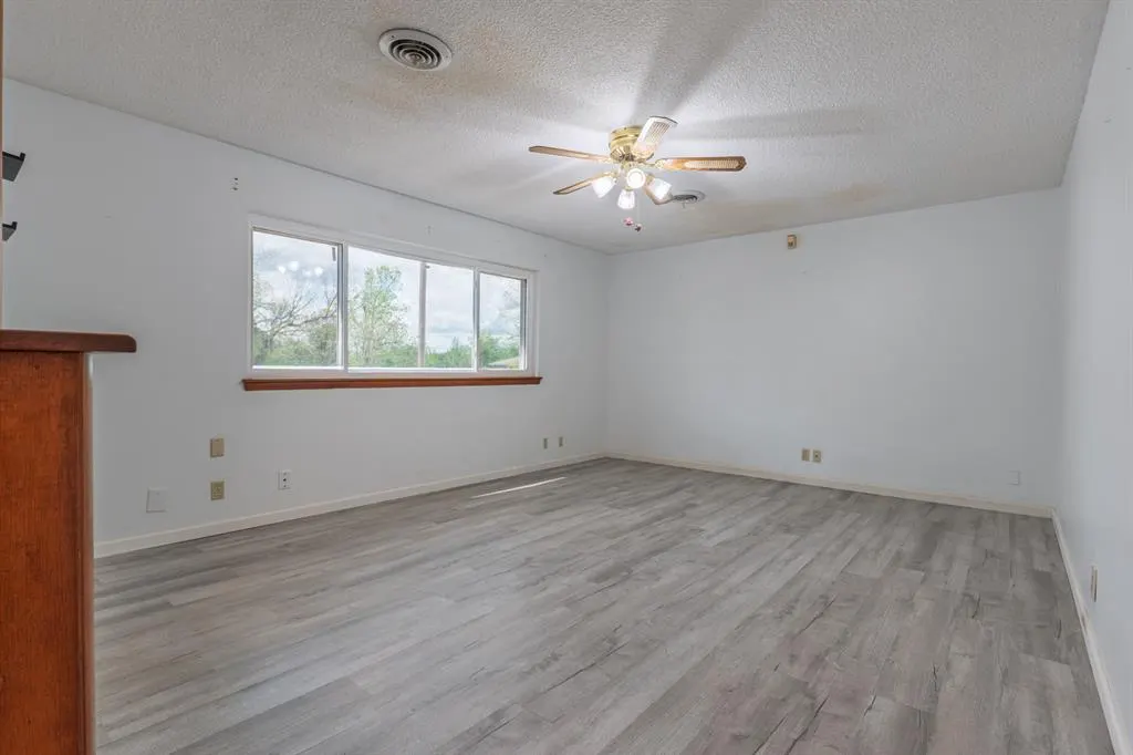 Photo 11 — 3003 N Bell Avenue, Shawnee, OK 74804