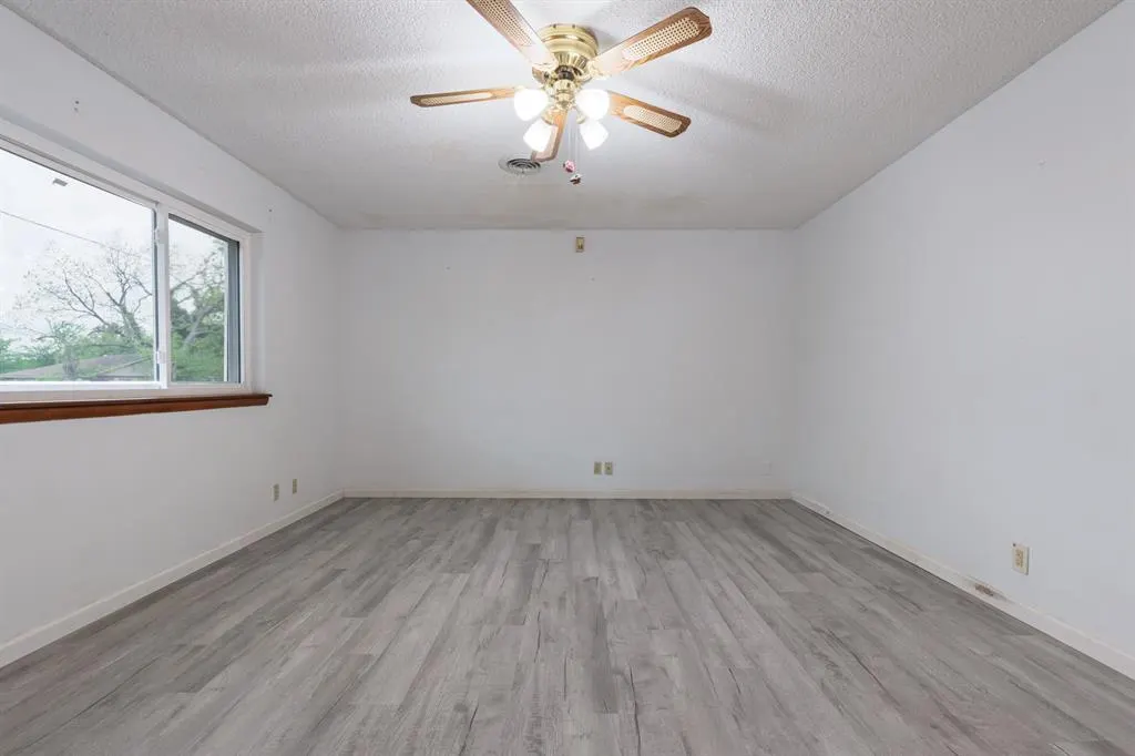 Photo 14 — 3003 N Bell Avenue, Shawnee, OK 74804