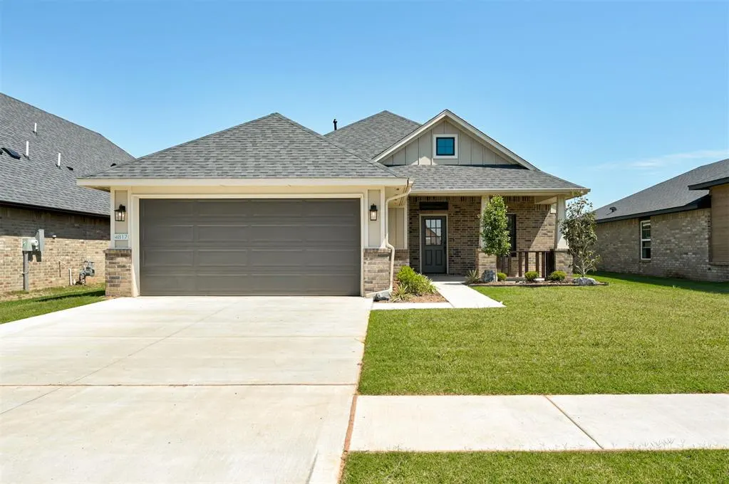 Front exterior — 4817 Desert Willow Lane, Edmond, OK 73034