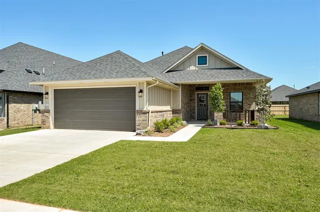 Photo 2 — 4817 Desert Willow Lane, Edmond, OK 73034