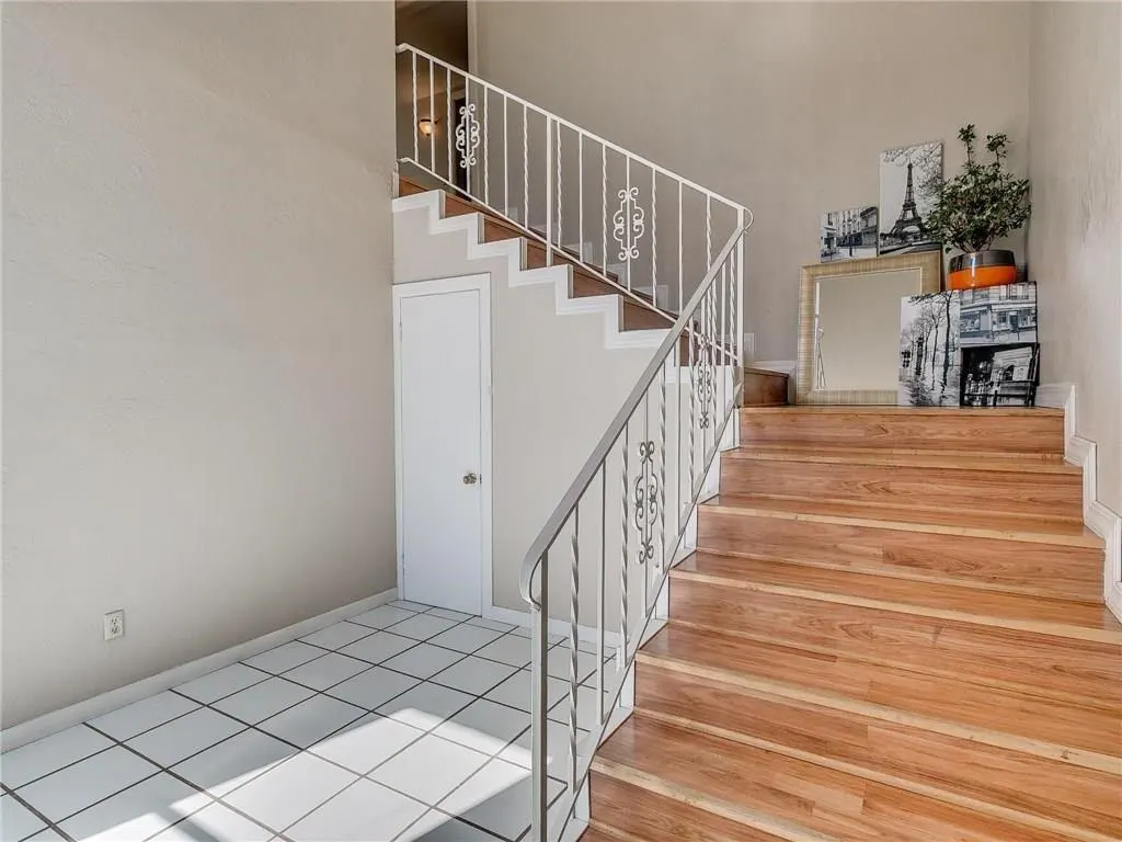 Photo 12 — 1533 Glenbrook Drive, Oklahoma City, OK 73118