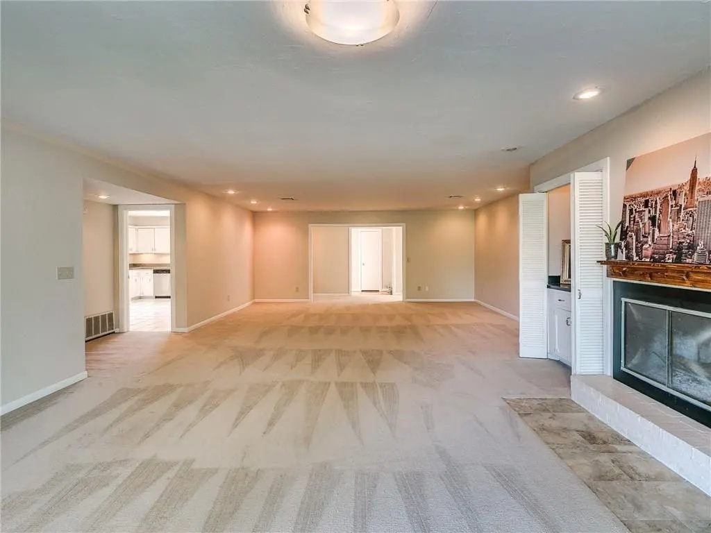 Photo 21 — 1533 Glenbrook Drive, Oklahoma City, OK 73118