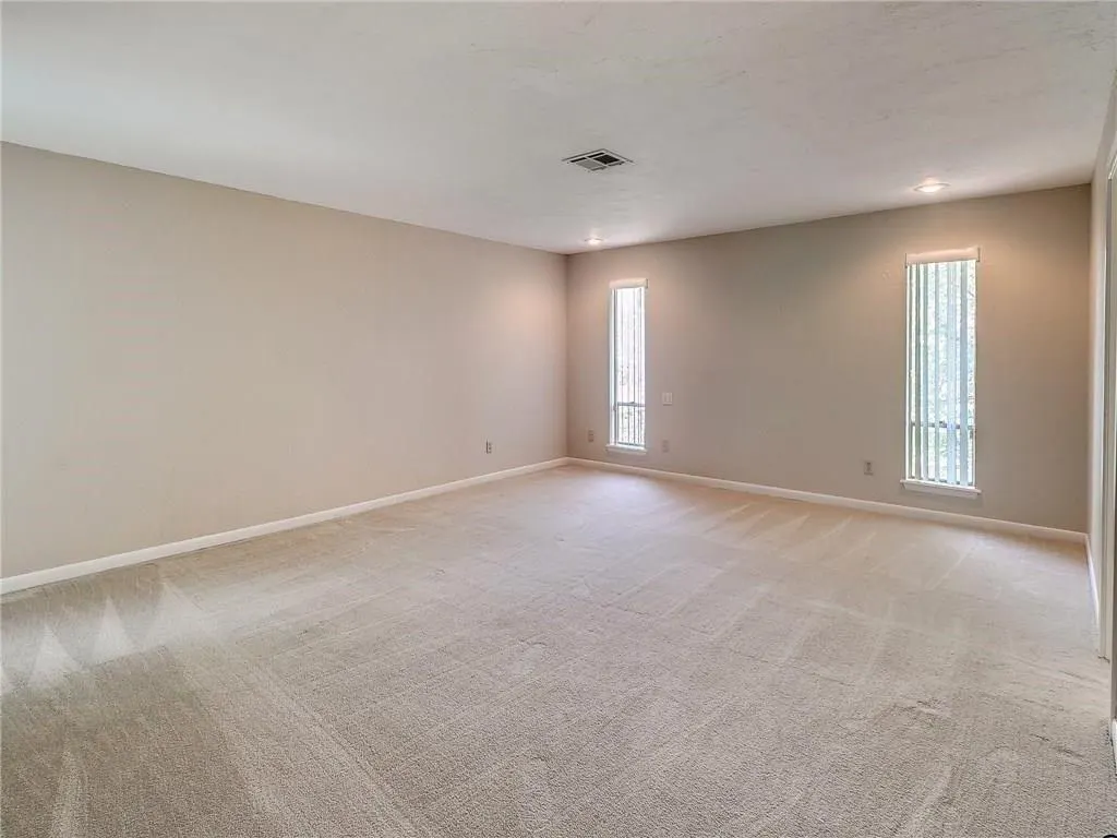 Photo 26 — 1533 Glenbrook Drive, Oklahoma City, OK 73118