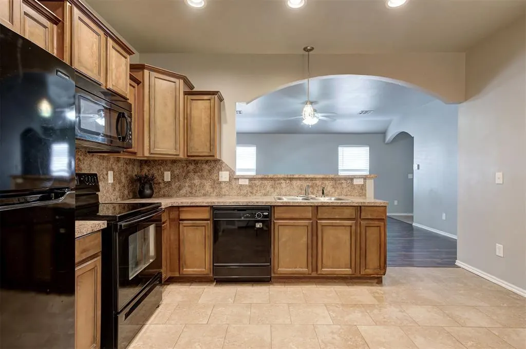Photo 7 — 4544 SE 81st Street, Oklahoma City, OK 73135