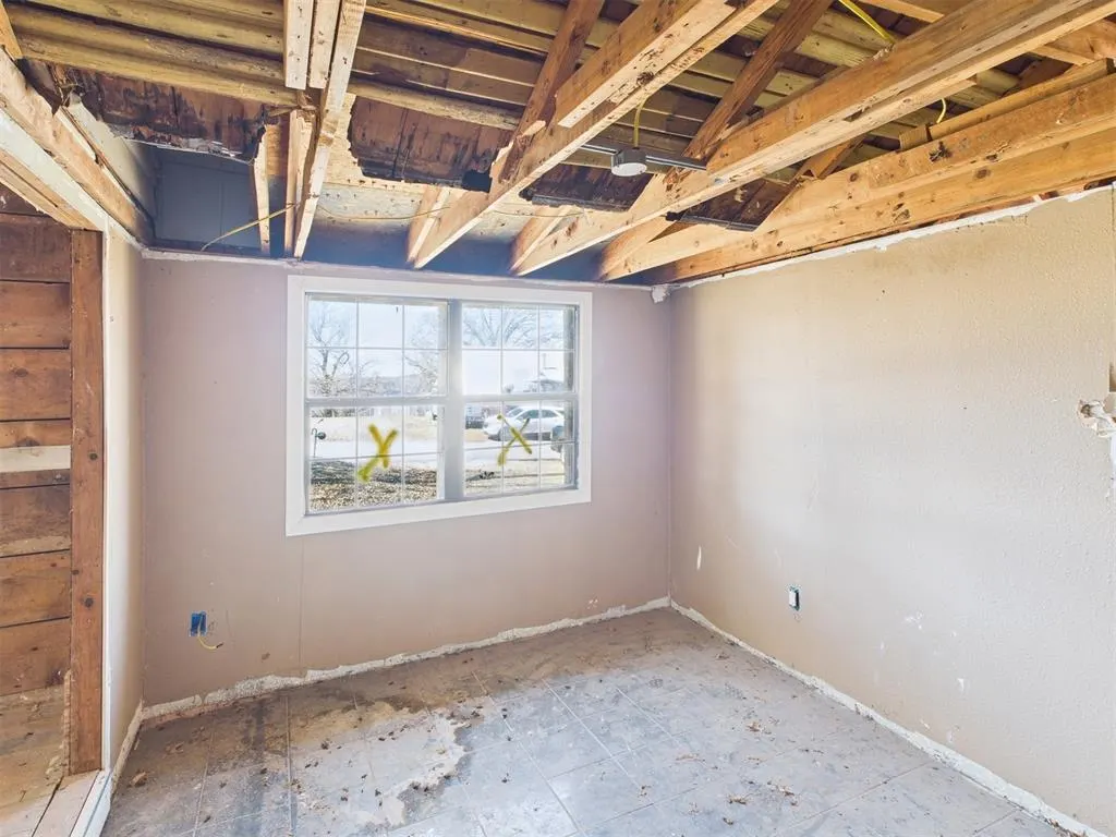 Photo 13 — 410 S Lowe Avenue, Pauls Valley, OK 73075
