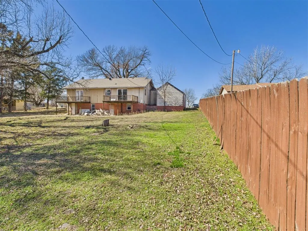 Photo 33 — 410 S Lowe Avenue, Pauls Valley, OK 73075