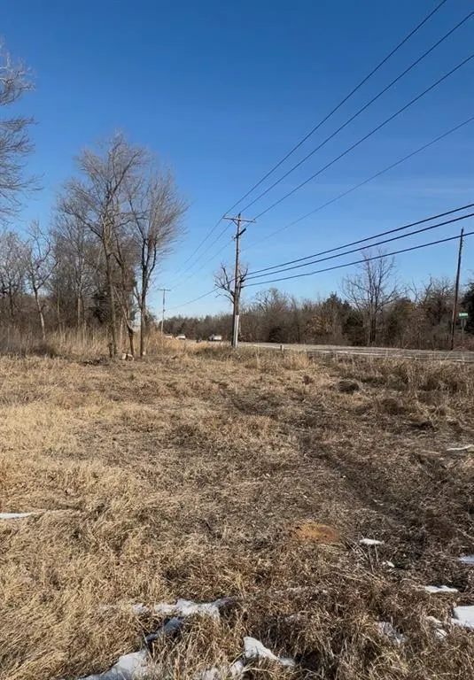 Photo 2 — 4509 N Westminster Road, Spencer, OK 73084