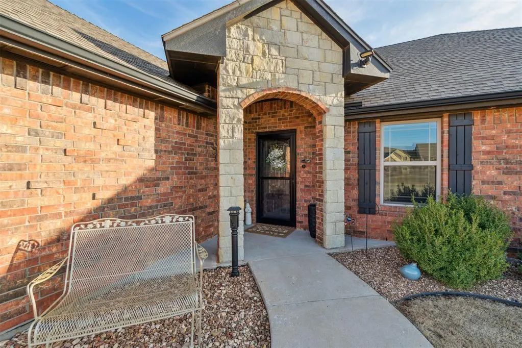 Photo 4 — 8682 Hudson Lane, Piedmont, OK 73078