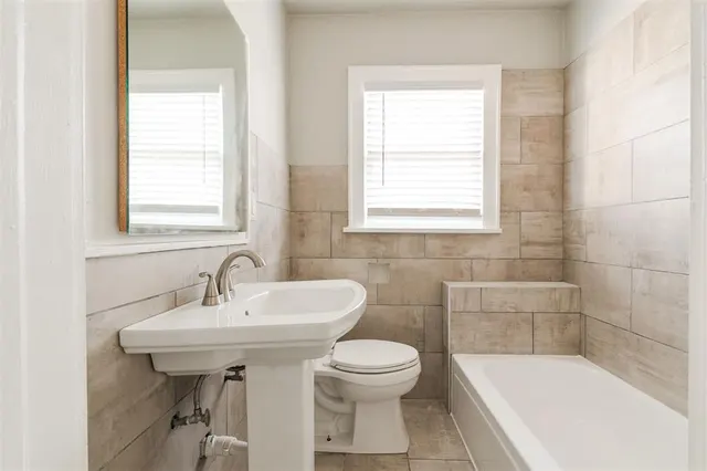 Photo 3 — 2555 NW 20th Street 2555, Oklahoma City, OK 73107