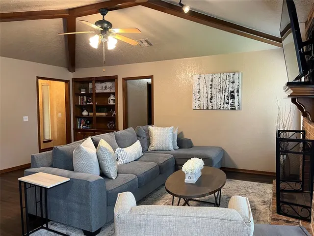 Photo 3 — 512 Cypress Drive, Oklahoma City, OK 73170