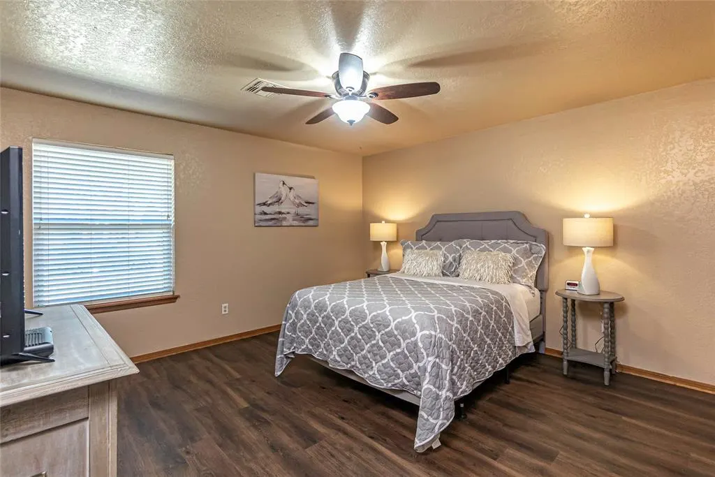 Photo 13 — 512 Cypress Drive, Oklahoma City, OK 73170