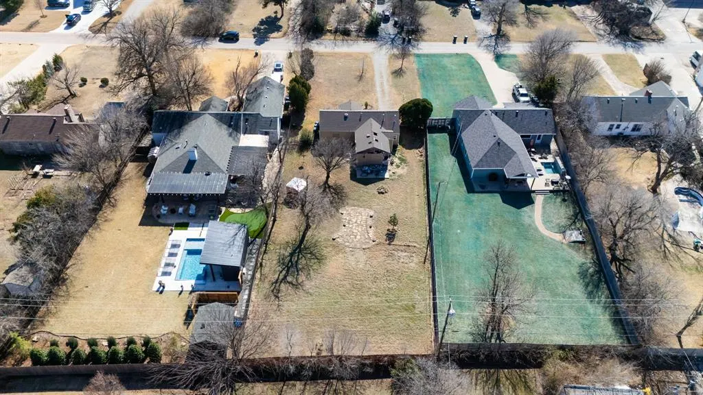 Photo 8 — 2825 Somerset Place, Oklahoma City, OK 73116